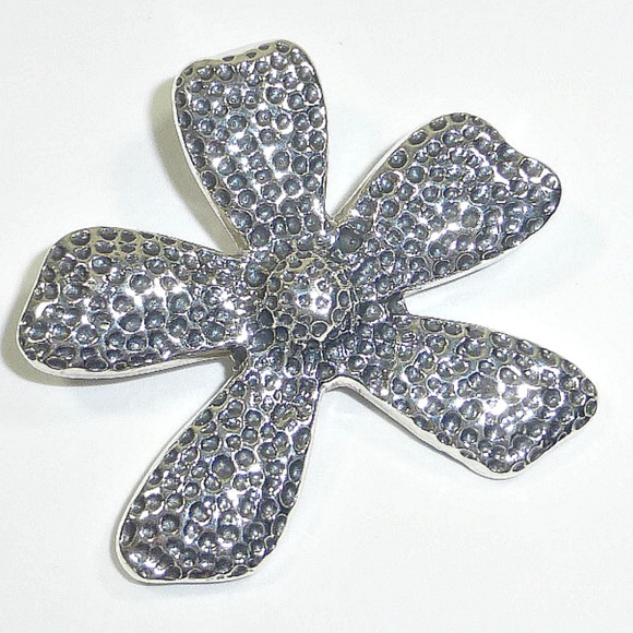 Silpada Jewelry - Silpada Sterling Silver Flower Pendant S1101 Silpada Jewelry - Silpada Sterling Silver Flower Pendant S1101